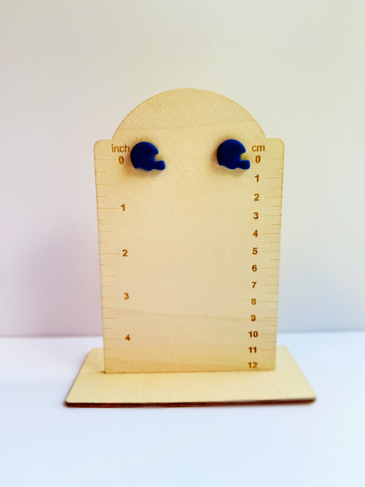 FOOTBALL HELMET STUD